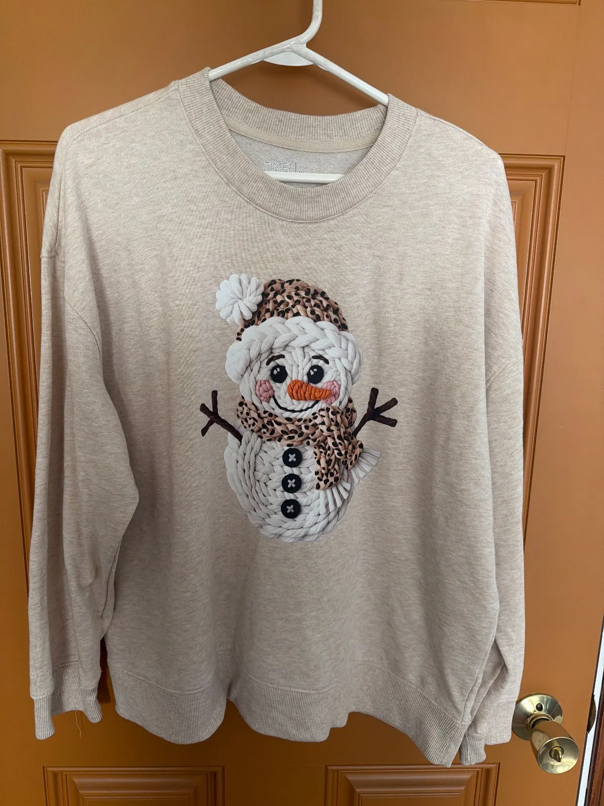 Extra large light tan long sleeve sweatshirt