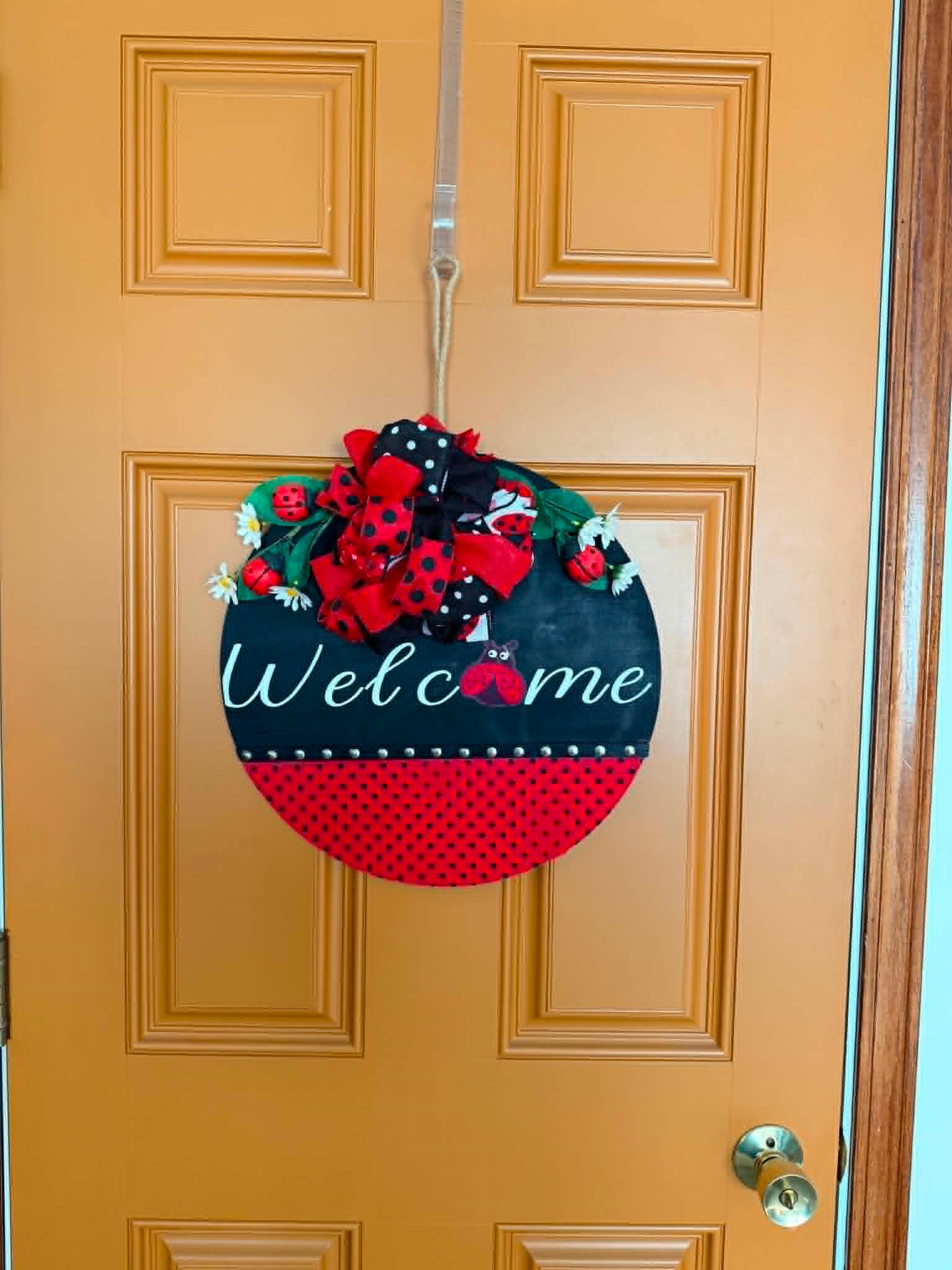 Ladybug Welcome Door Round, 16 inch