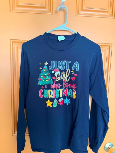 Just a Girl Who Loves Christmas Long Sleeve Tee