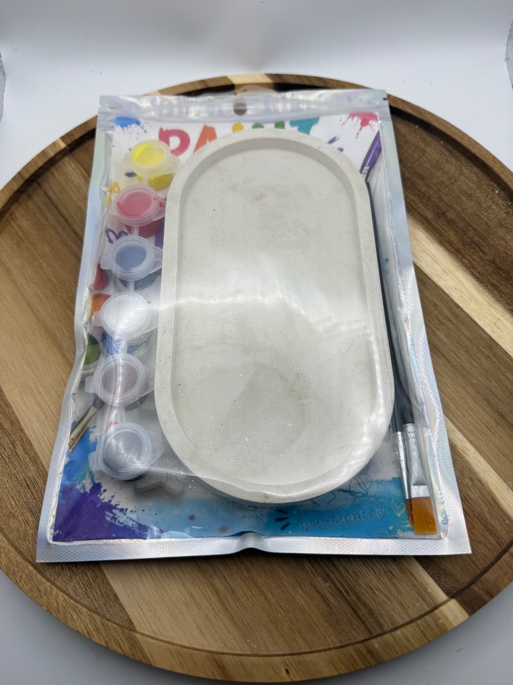 Oval tray