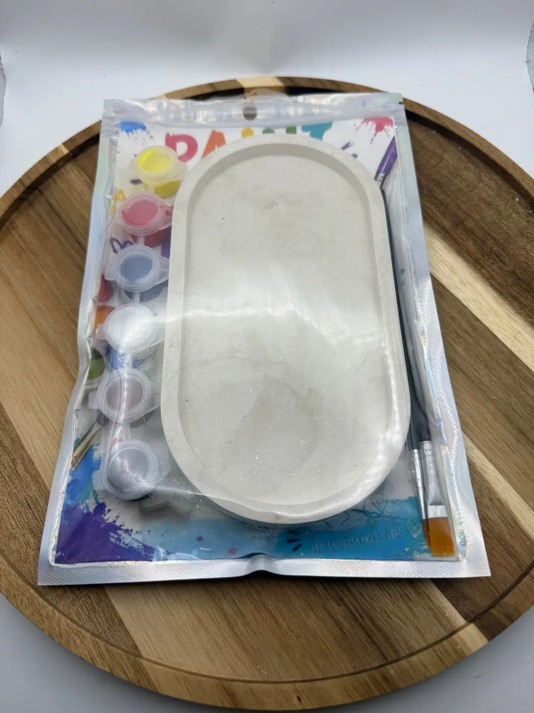 Oval tray
