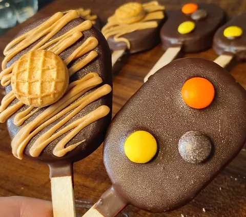 Peanut Butter Cakesicles