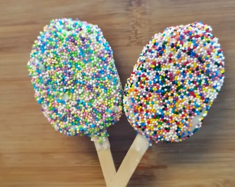 Funfetti dot cakepop