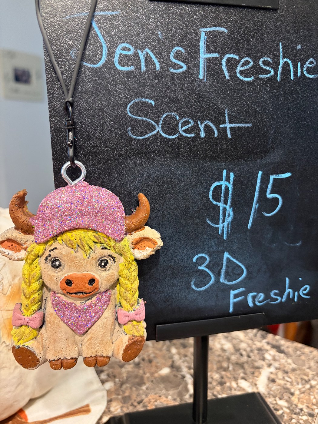 Glitter cow freshie