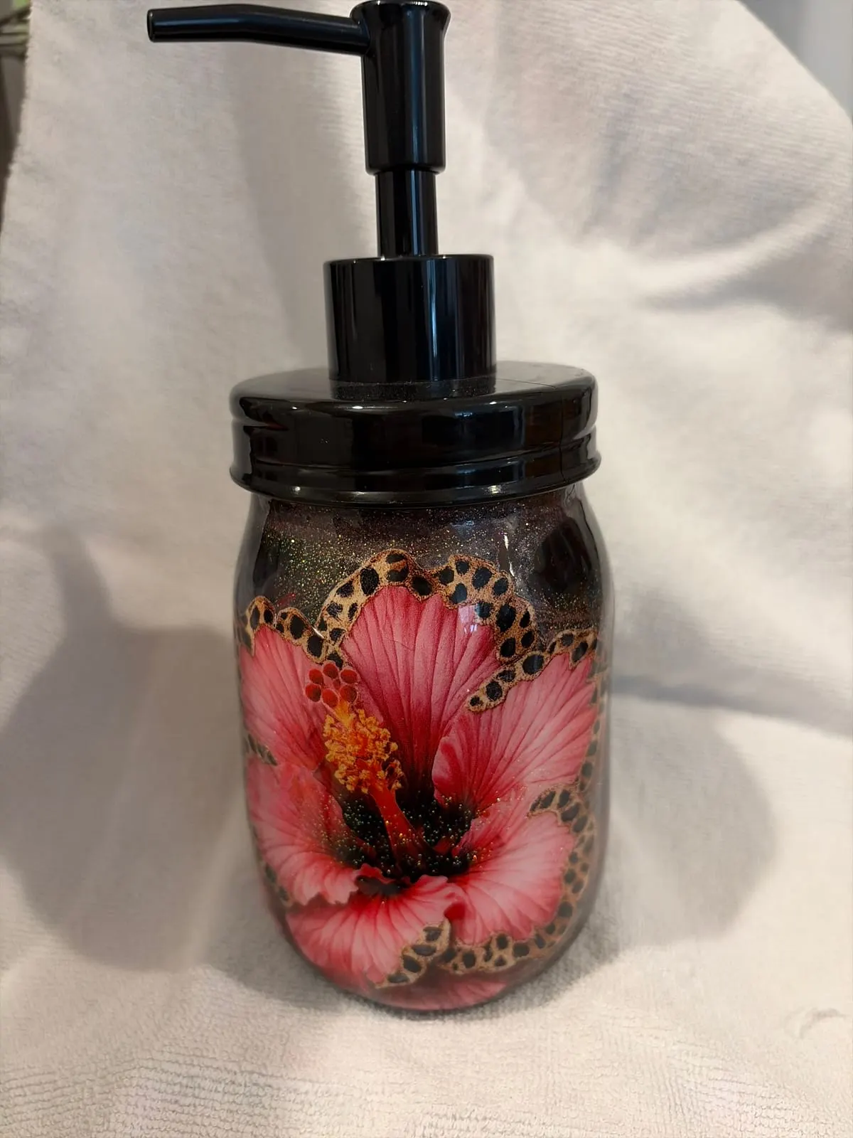 Flower soap dispenser