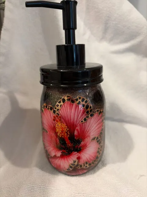 Flower soap dispenser