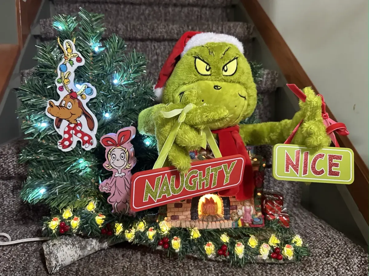 Naughty or Nice Birch Display