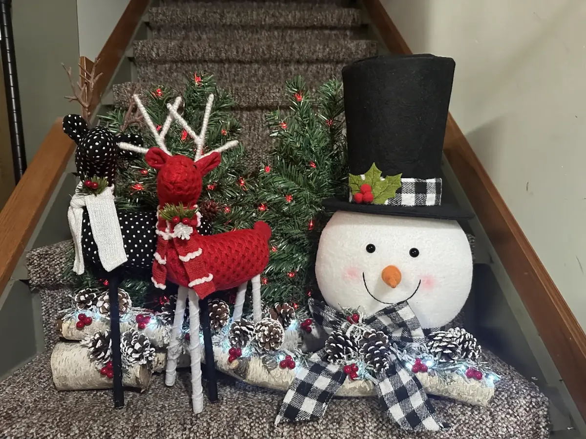 Plaid Reindeer & Snowman Birch Display