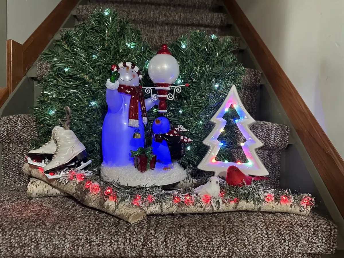 Snowman Lamp Post Birch Display