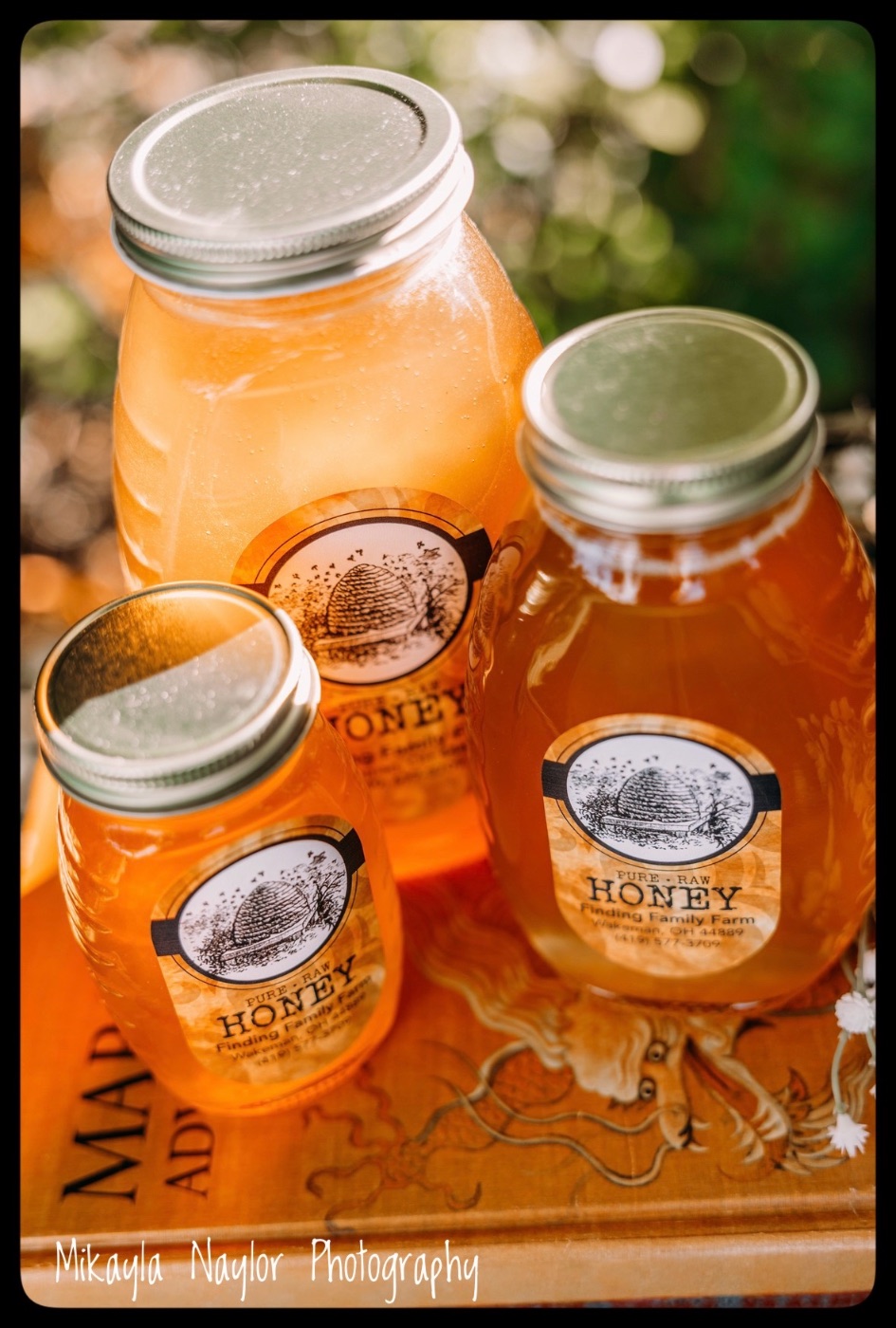 1 lb honey in glass