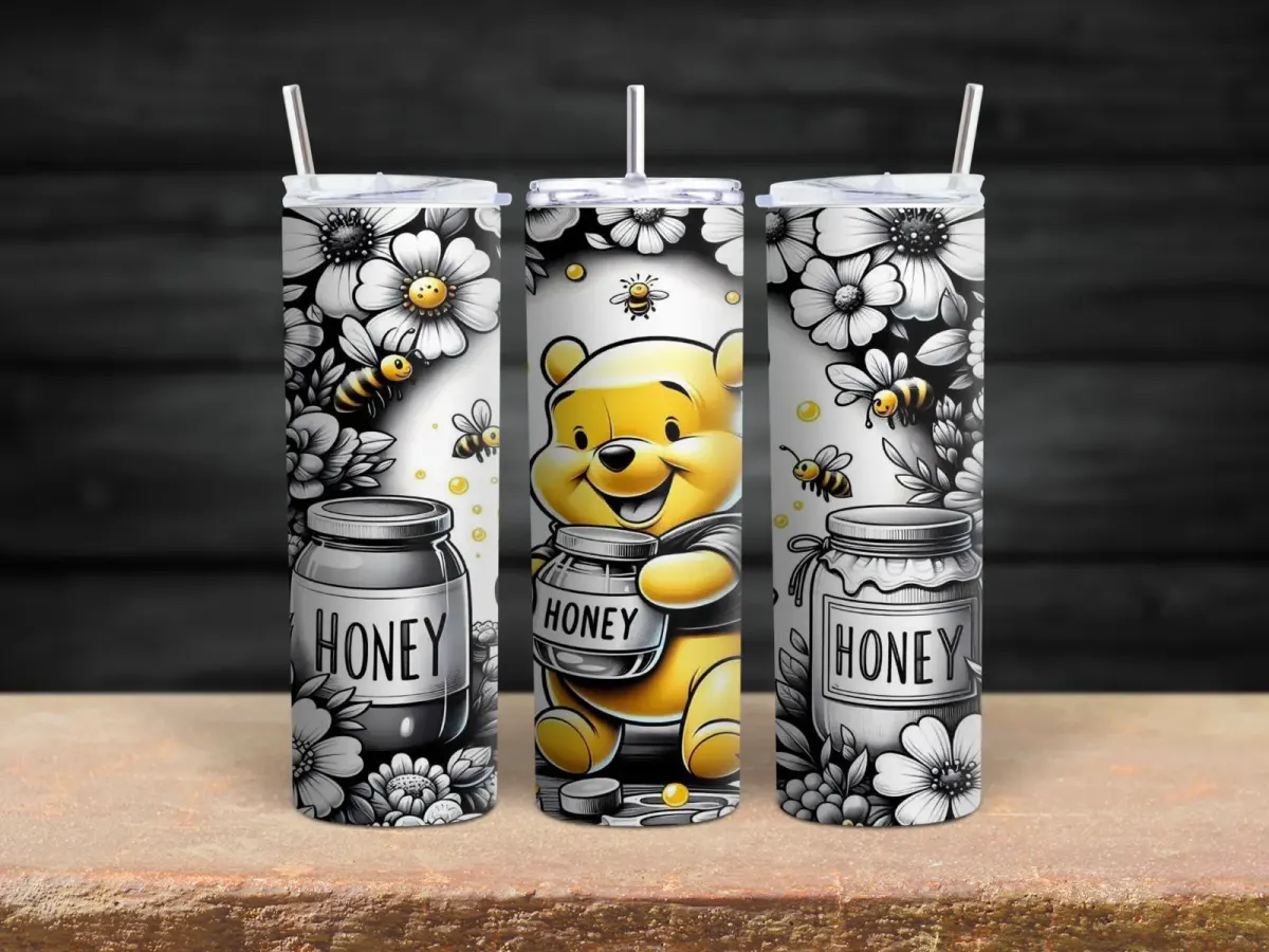Black and white pooh 20 oz cup