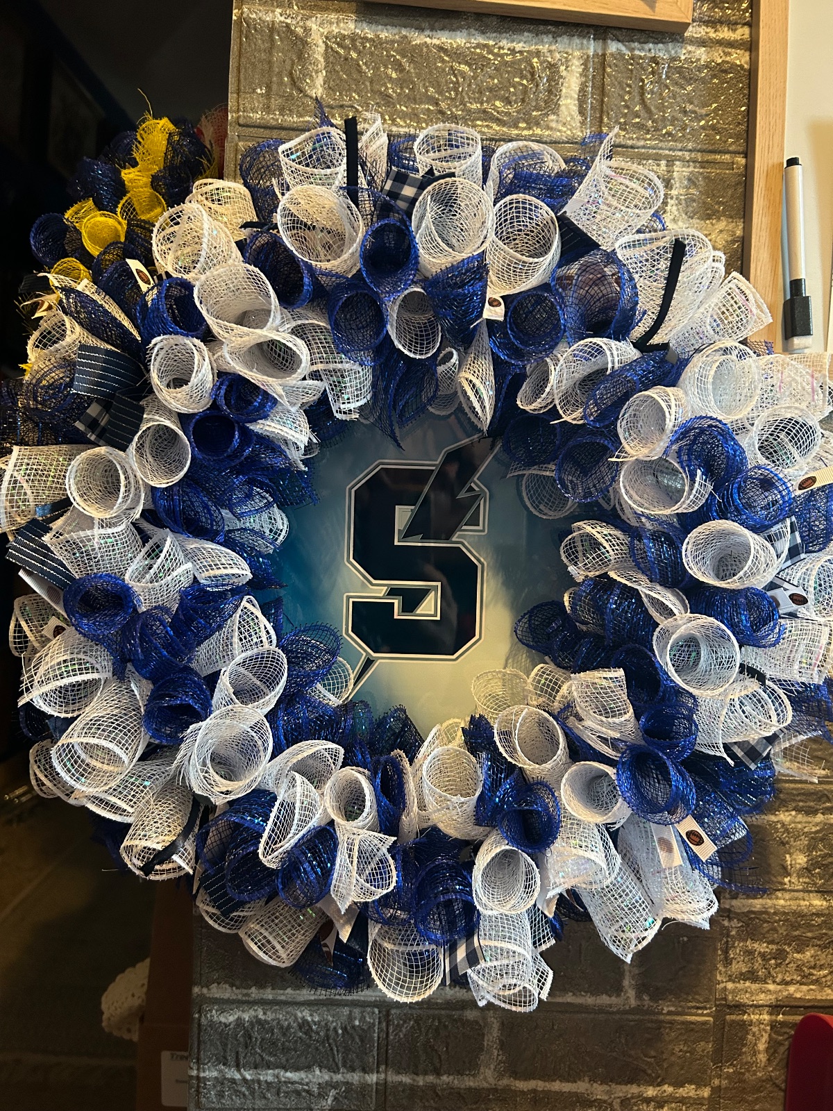 Sandusky blue streaks wreath