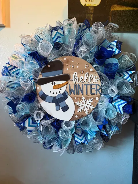 Snowman winter wreath