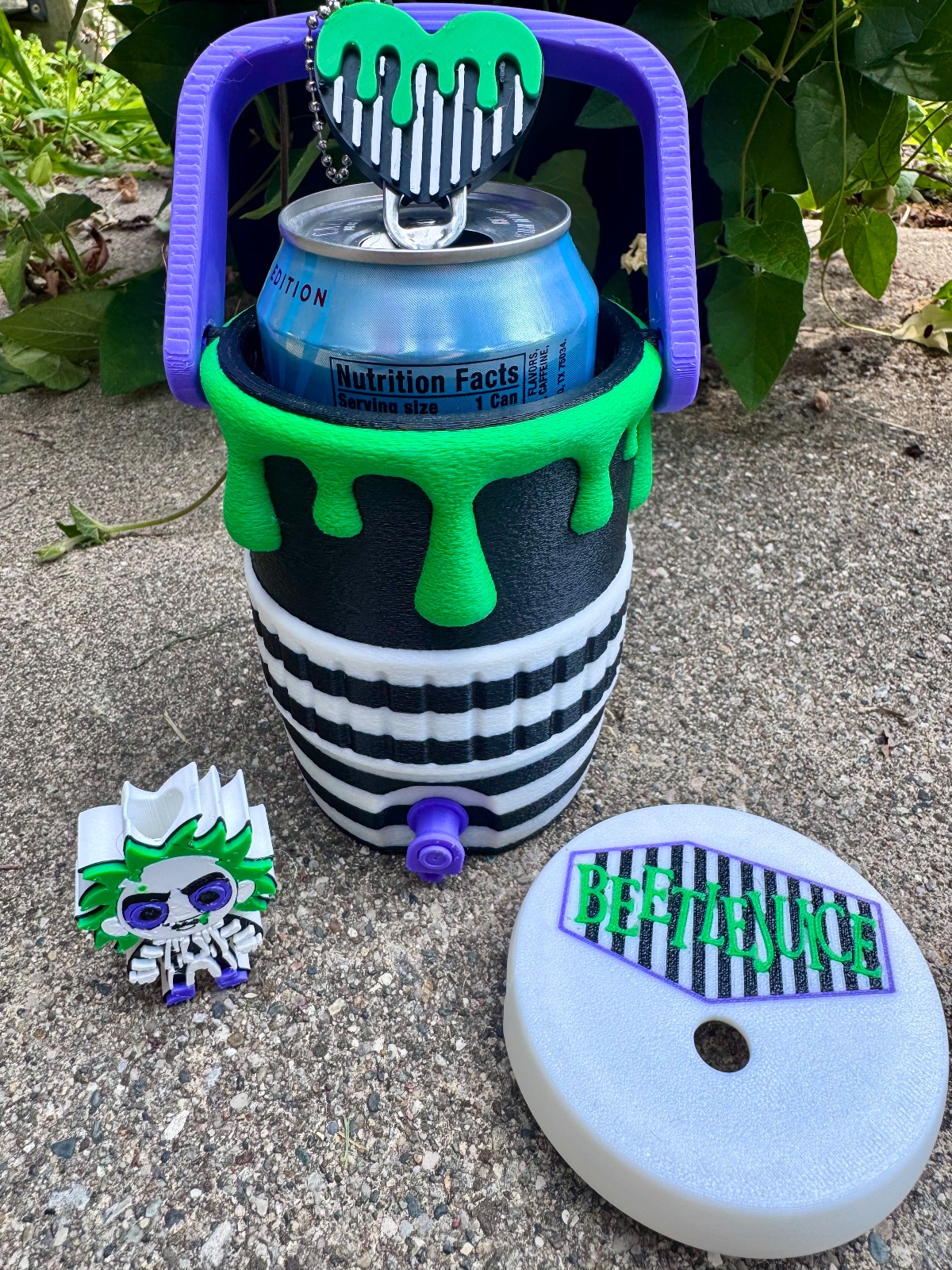 Beetlejuice 12oz Can Cooler Set