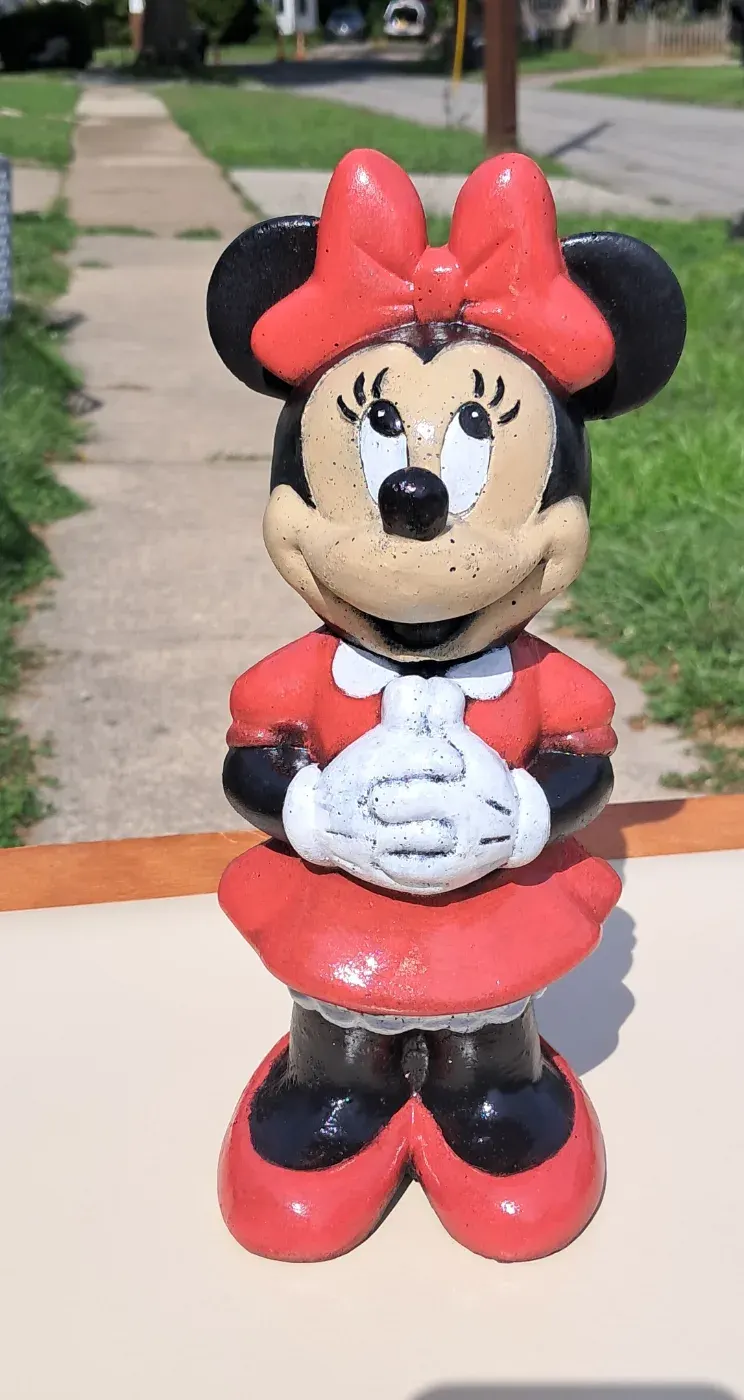 Minnie