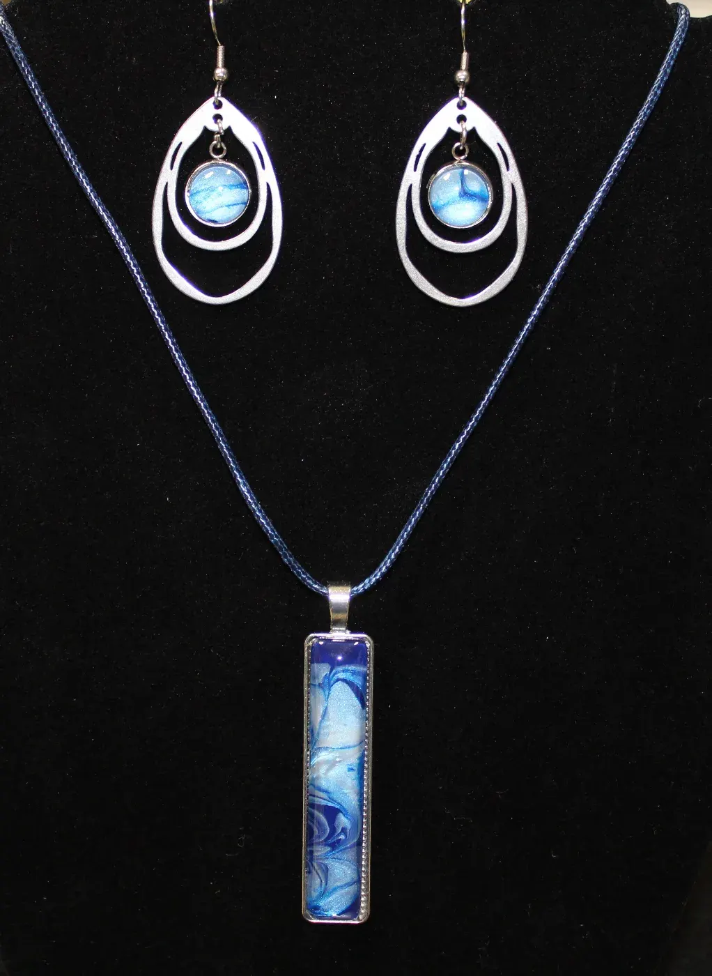 Necklace & Earrings Combo Blue