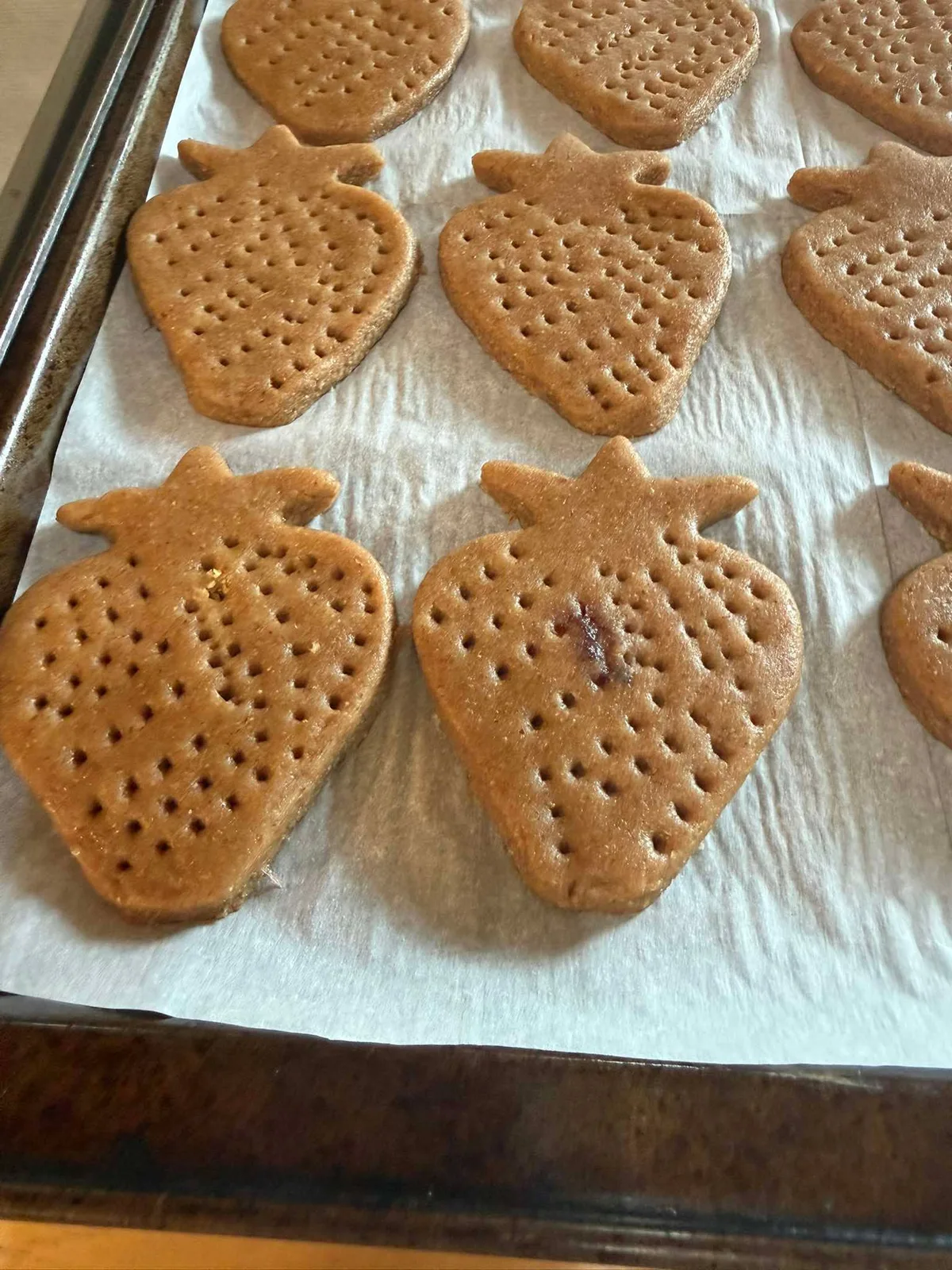 Peanut Butter Banana & Strawberry Biscuits (1 dozen)