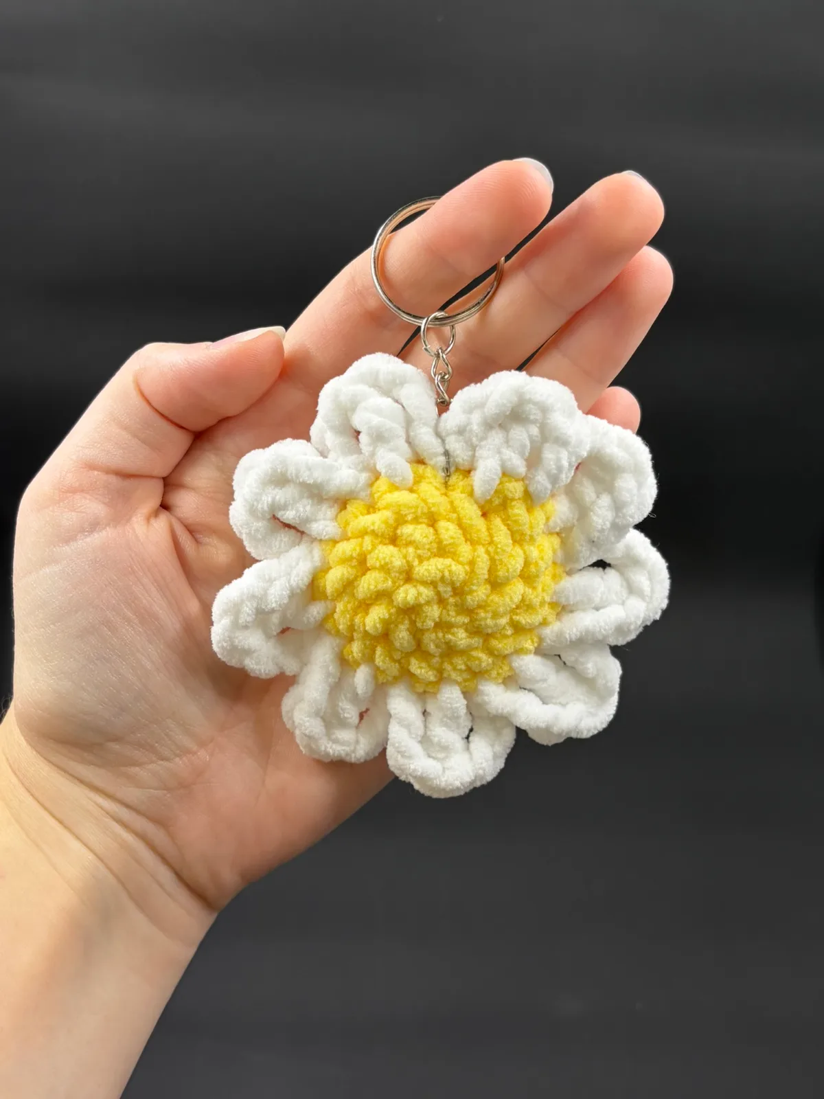 Daisy Keychain